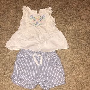 Baby girls top and matching shorts